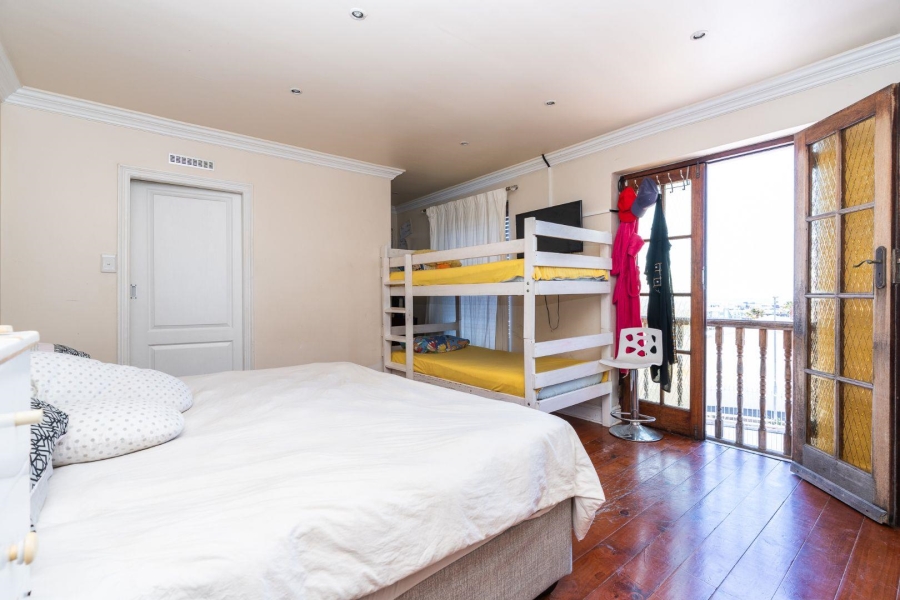 8 Bedroom Property for Sale in Walmer Estate Western Cape